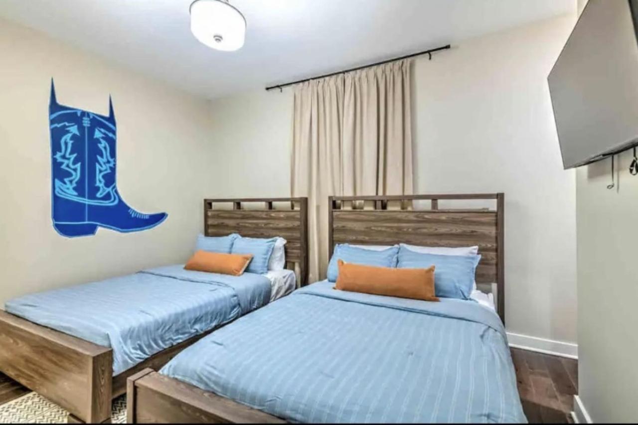 Luxury Four-Story Home, Rooftop Deck With Views, Pingpong! Sleeps 12! Nashville Buitenkant foto