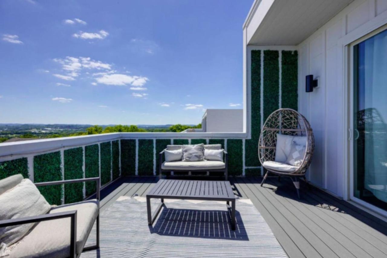 Luxury Four-Story Home, Rooftop Deck With Views, Pingpong! Sleeps 12! Nashville Buitenkant foto