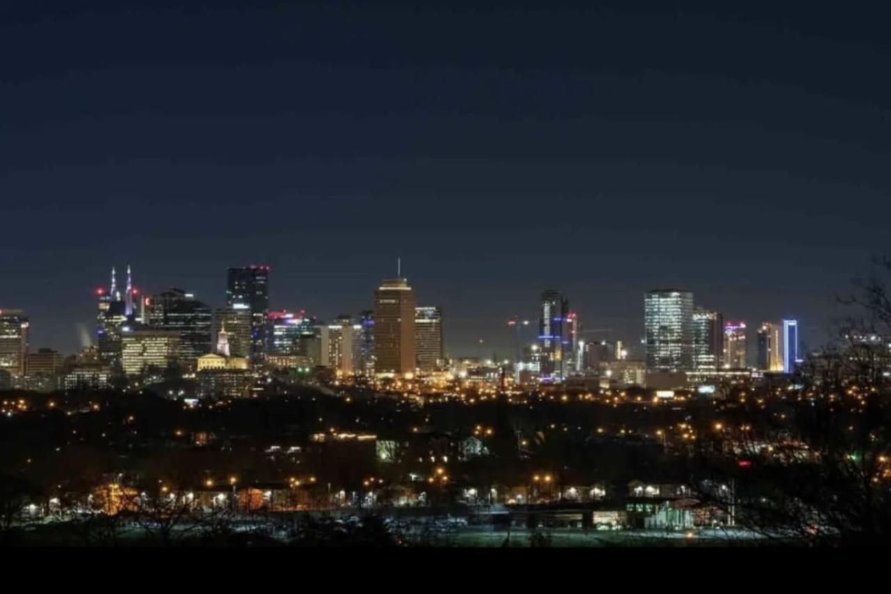Luxury Four-Story Home, Rooftop Deck With Views, Pingpong! Sleeps 12! Nashville Buitenkant foto